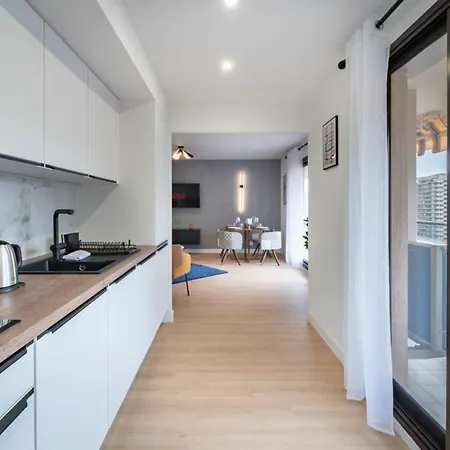 Apartmán 5mn Monaco - Vue - Parking - Piscine - Bb