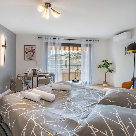 Apartmán 5mn Monaco - Vue - Parking - Piscine - Bb