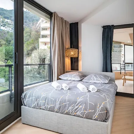 Apartmán 5mn Monaco - Vue - Parking - Piscine - Bb *