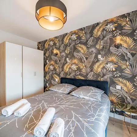 5mn Monaco - Vue - Parking - Piscine - Bb Apartment