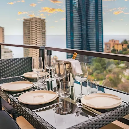 5mn Monaco - Vue - Parking - Piscine - Bb Apartment *